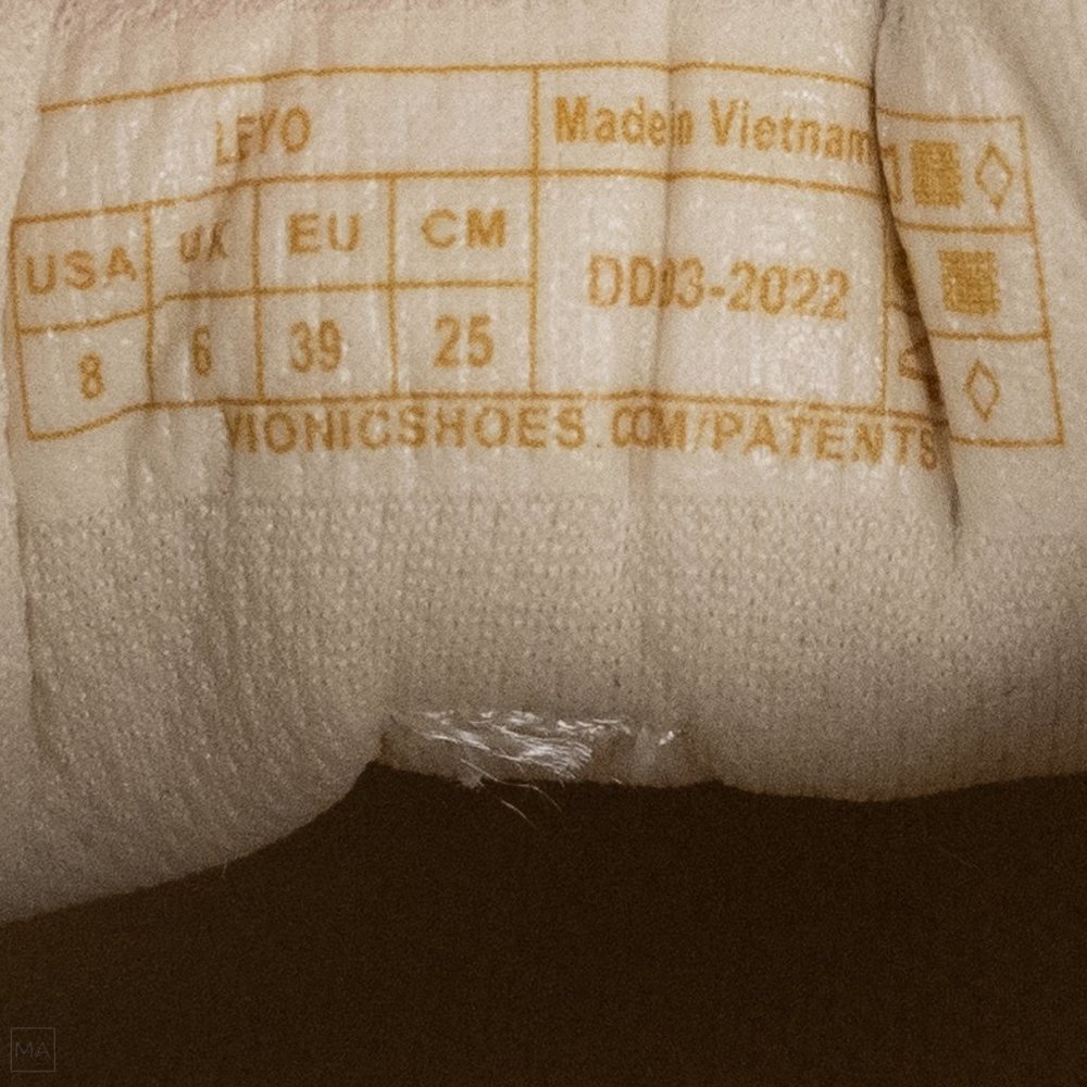 NWOT Vionic Women's Leyo Sneakers Cream - Picture 5 of 9